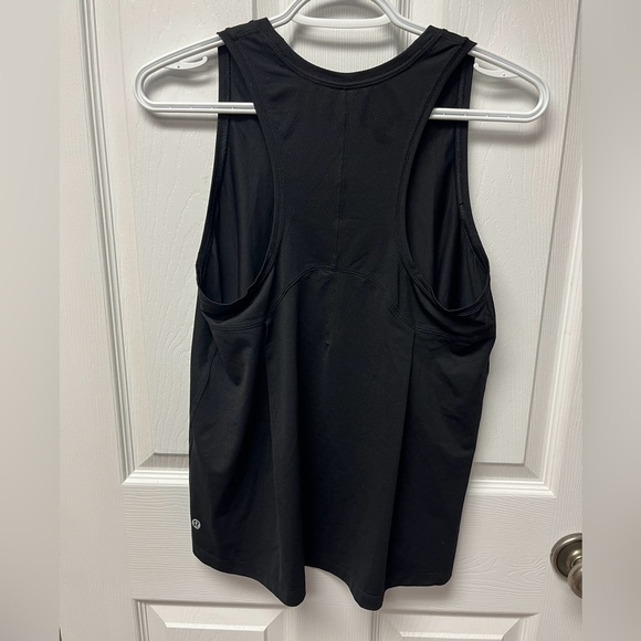 Lululemon Essential Tank *Train - Sz 6 - Picture 3 of 6